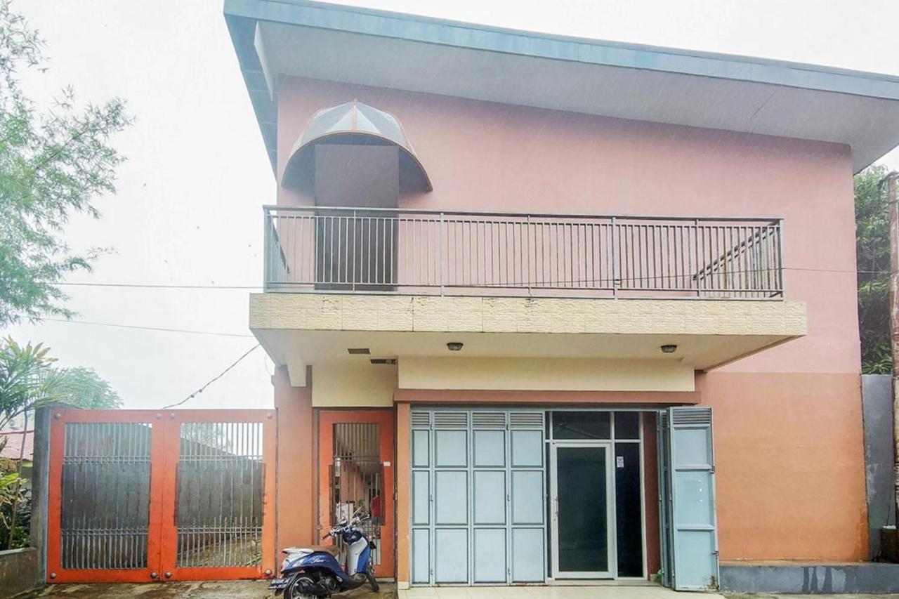 Chandra Graha Guesthouse Palu Exterior foto